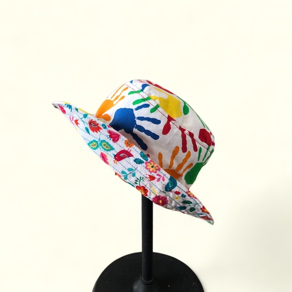 NWOT HANDMADE REVERSIBLE Girls Bucket Hat vibrant flowers & hand prints 19-20.5” - Picture 5 of 7